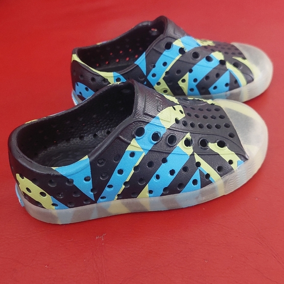 NATIVE Toddler Slip-On Shoes - Sz C5 GLOW IN THE DARK Waterproof ( Bag C) - Picture 5 of 9